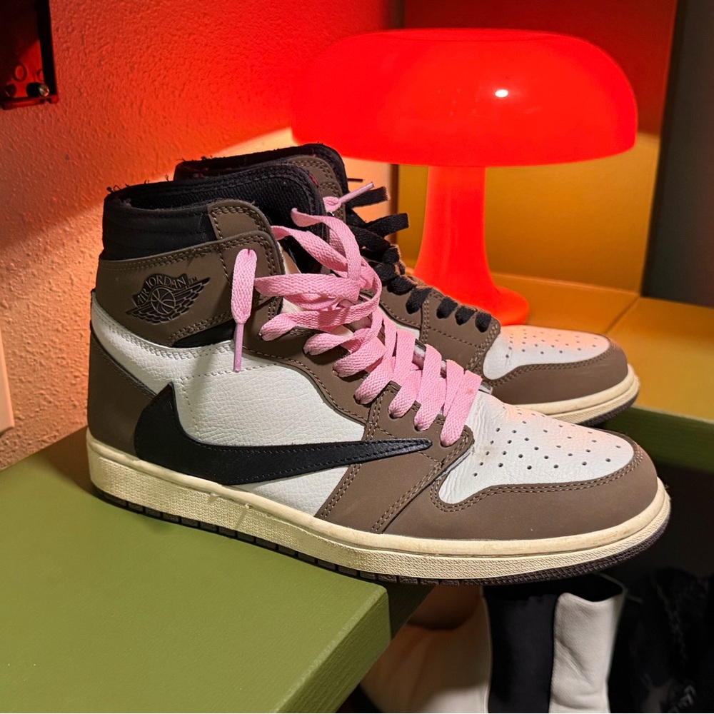 Travis Scott x Jordan 1 Retro High